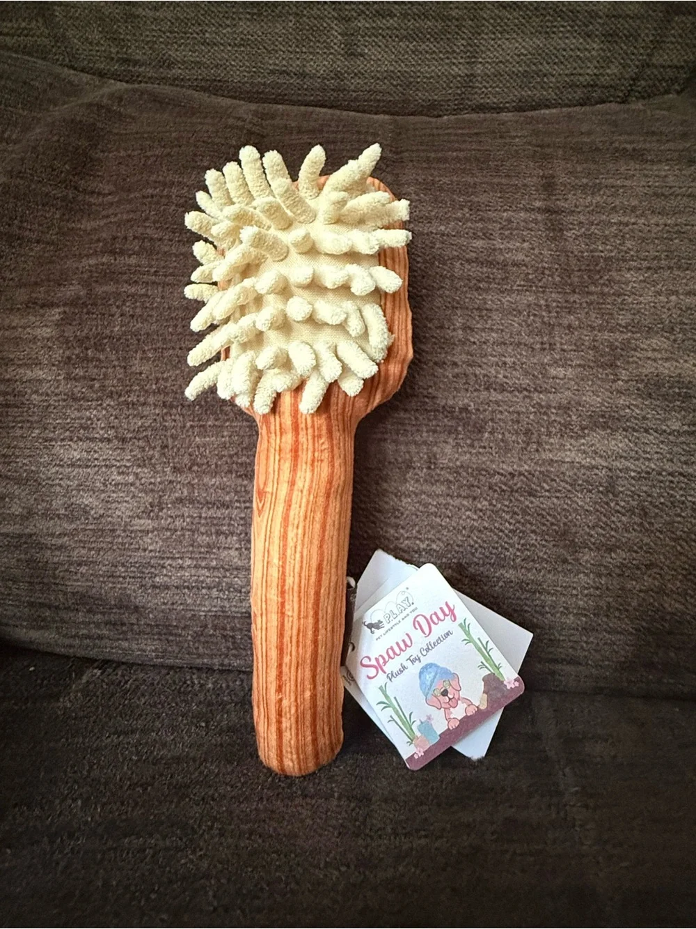 NWT Small/Med. P.L.A.Y. Spaw Day Bark 'n Bristles Plush Dog Toy Squeak & Crinkle